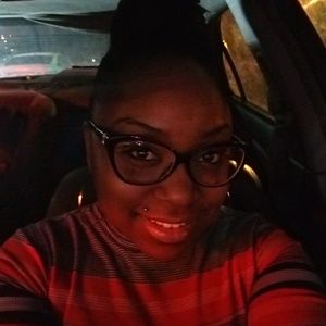 Meet your Posher, Indya